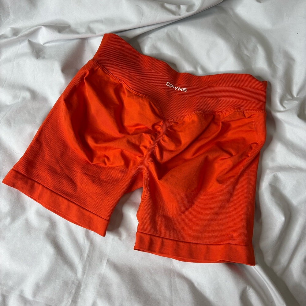 DFYNE Impact Chili Shorts